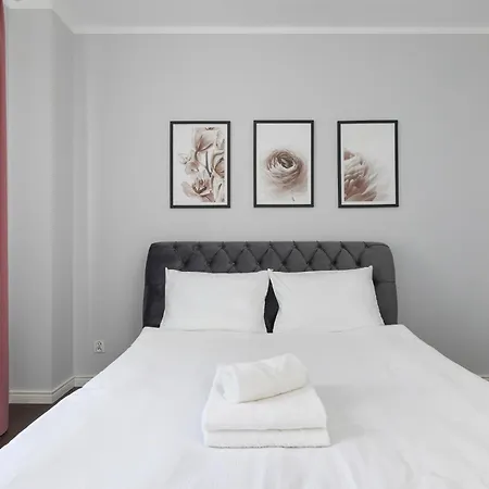 Apartment Krolewicza Royal Chic By Bookinghost Stettin
